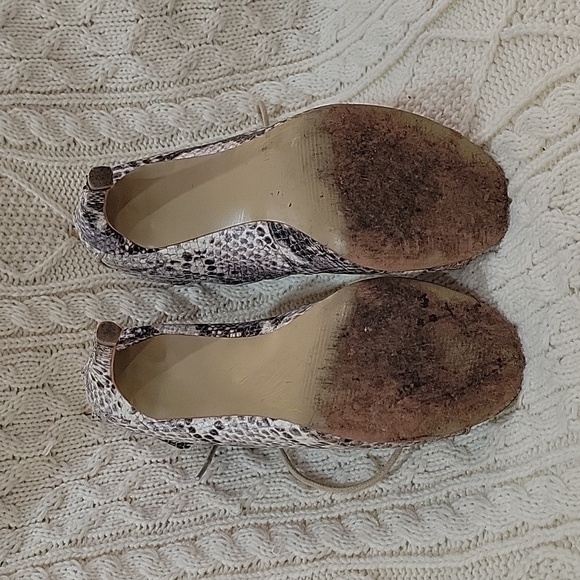 Obsession Rules shoes - Picture 7 of 8